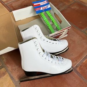 COPY - Skating boots size 8